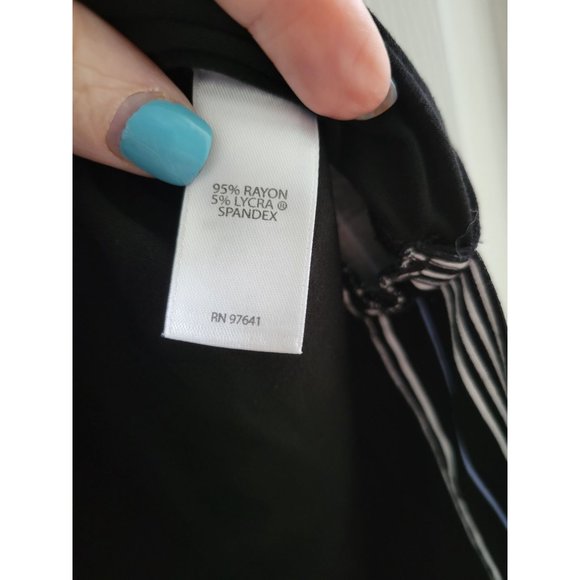 J. Jill Wearever Collection Black tunic with stripes on the side size Meduim - Picture 7 of 7